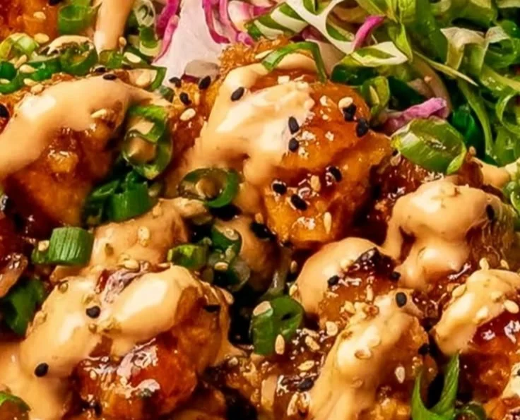 Delicious Bang Bang Chicken Bowl with vibrant ingredients and flavorful sauce