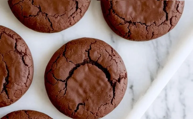 Delicious sugar free chocolate cookies on a plate, perfect for healthy snacking.